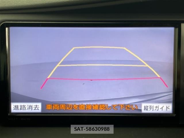Toyota ISIS 2012 8759803-19