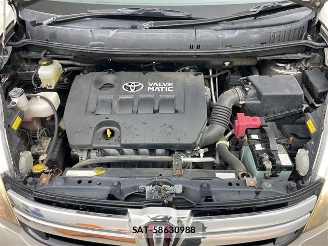 Toyota ISIS 2012 8759803-21