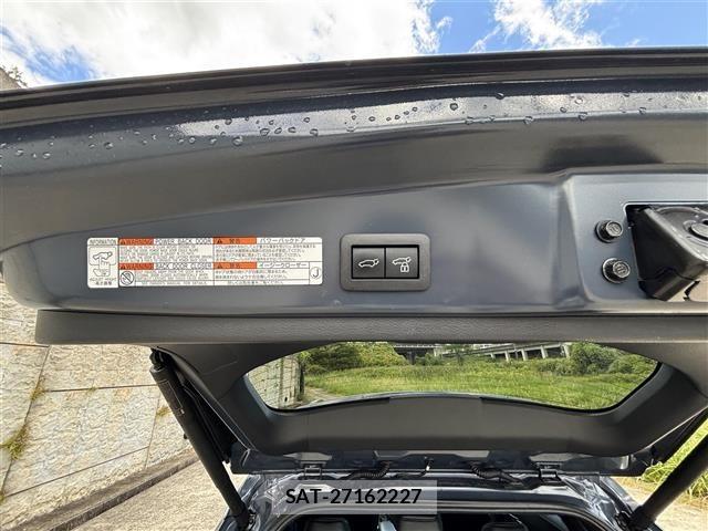 Toyota COROLLA CROSS 2025 8675625-10