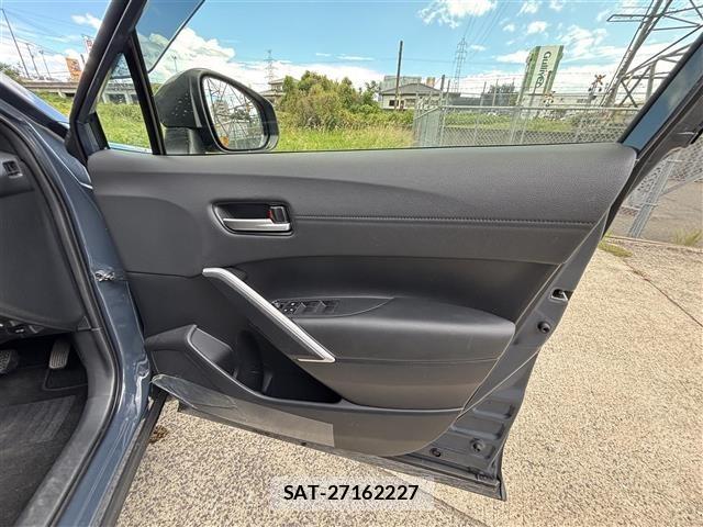 Toyota COROLLA CROSS 2025 8675625-12