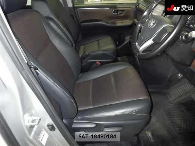 Toyota ESQUIRE 2015 8908395-6