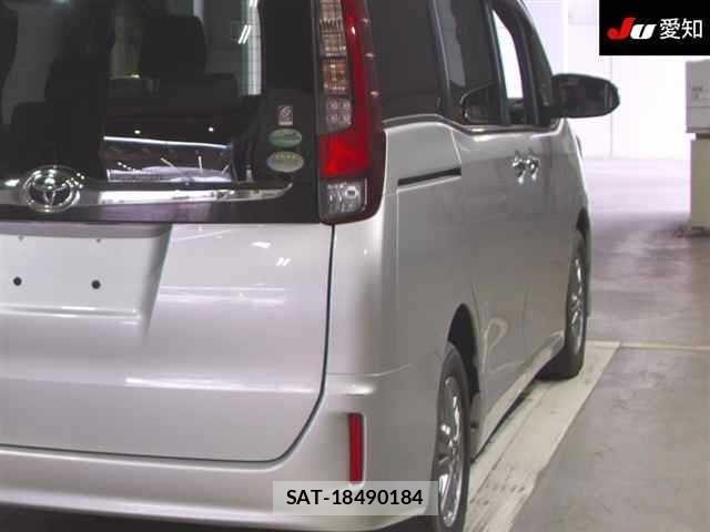 Toyota ESQUIRE 2015 8908395-8