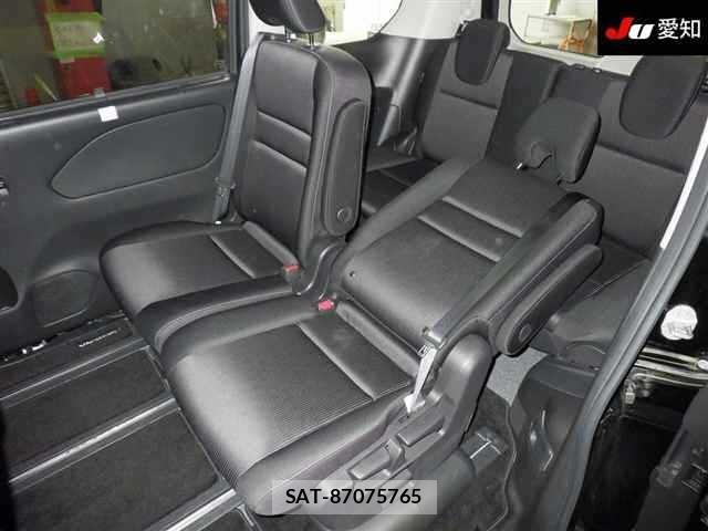 Nissan SERENA 2018 8693061-4