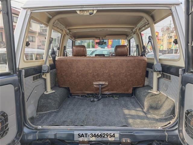 Toyota LAND CRUISER 1992 8761221-11