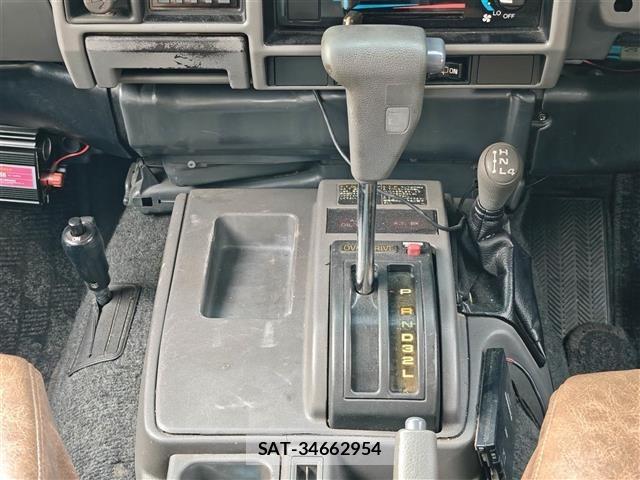 Toyota LAND CRUISER 1992 8761221-13