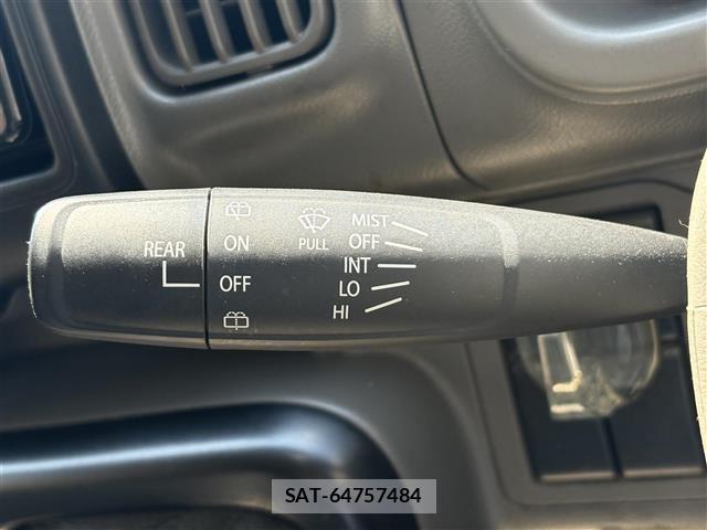 Mazda SCRUM VAN 2023 8747551-3