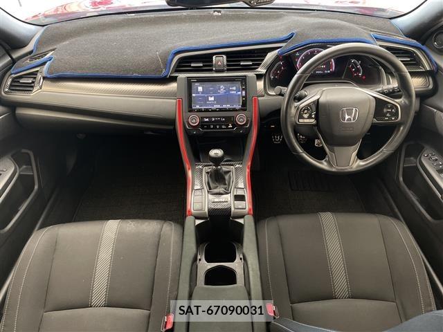 Honda CIVIC 2018 8677476-16