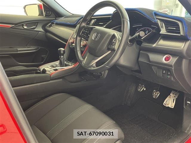 Honda CIVIC 2018 8677476-23