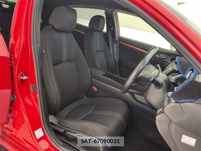 Honda CIVIC 2018 8677476-4