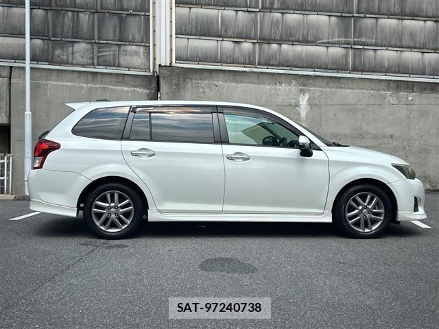 Toyota COROLLA FIELDER 2013 8771841-4