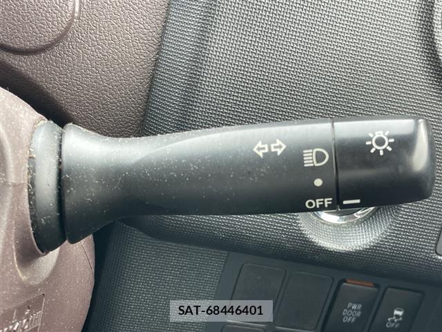 Toyota SPADE 2013 8739679-10