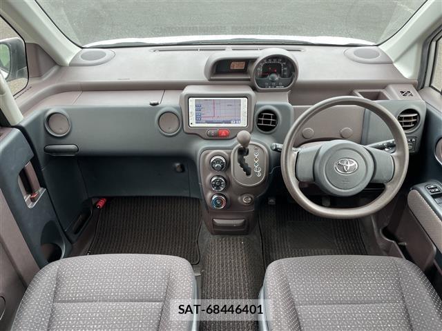 Toyota SPADE 2013 8739679-14