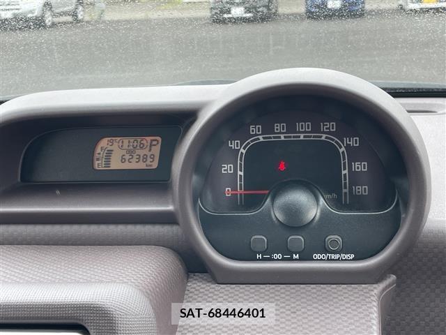 Toyota SPADE 2013 8739679-15