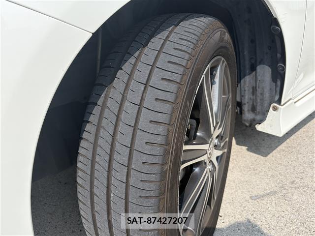 Toyota COROLLA FIELDER 2017 8669635-7