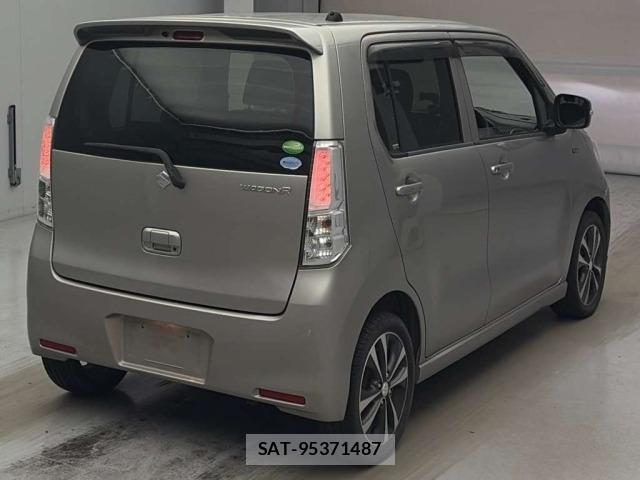 Suzuki WAGON R 2013 8919947-1