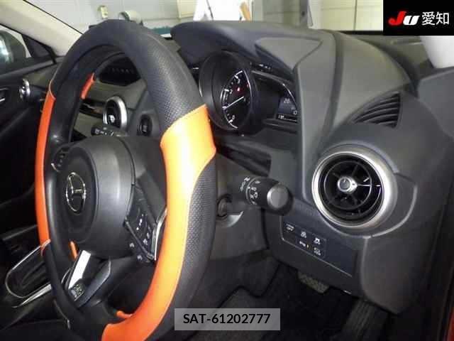 Mazda MAZDA2 2021 8909945-5