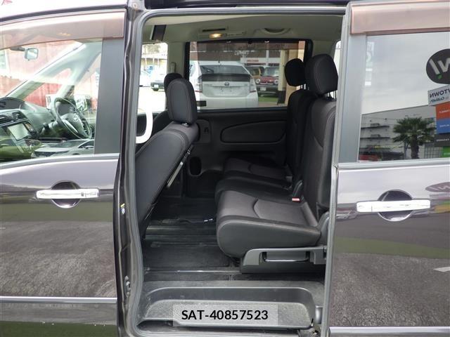 Nissan SERENA 2011 8672550-23