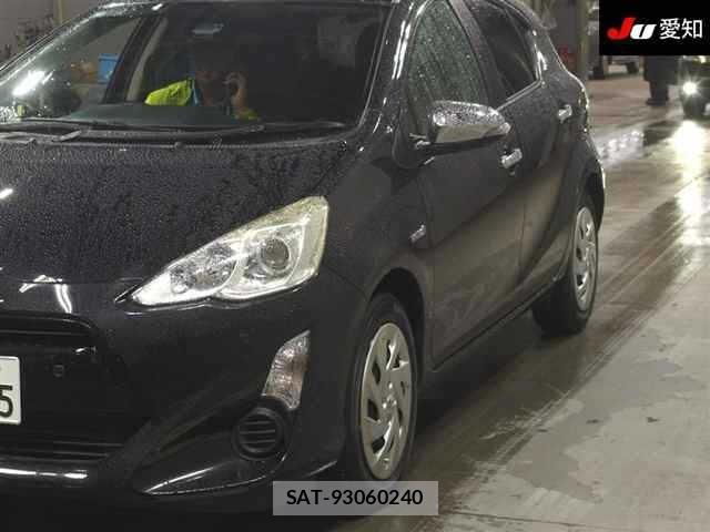 Toyota AQUA 2016 8862364-7
