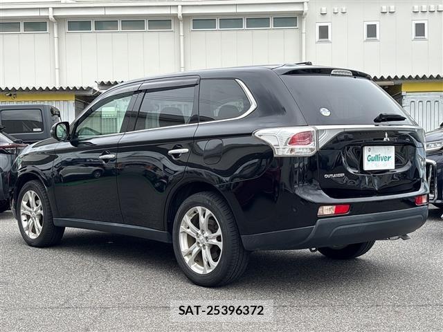 Mitsubishi OUTLANDER 2013 8676531-13