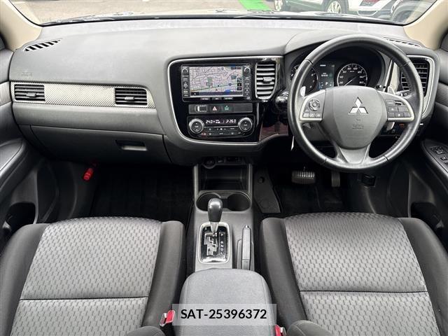 Mitsubishi OUTLANDER 2013 8676531-14
