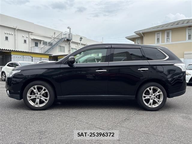 Mitsubishi OUTLANDER 2013 8676531-3