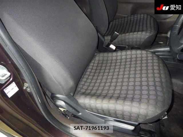 Toyota IQ 2008 8905031-6