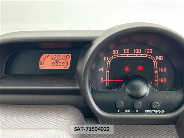 Toyota SPADE 2013 8739680-17