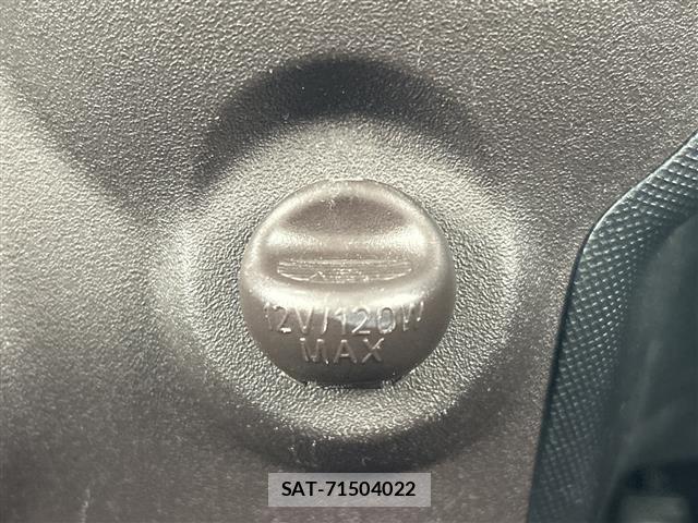 Toyota SPADE 2013 8739680-22