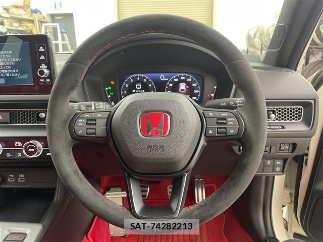 Honda CIVIC 2023 8677478-19