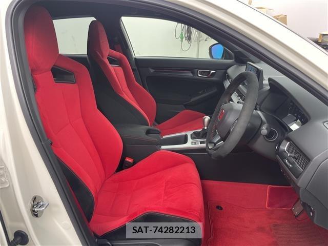 Honda CIVIC 2023 8677478-20