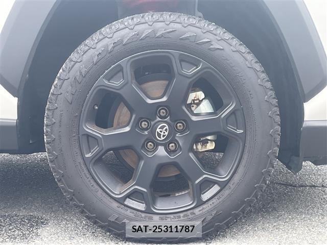 Toyota RAV4 2025 8737662-11