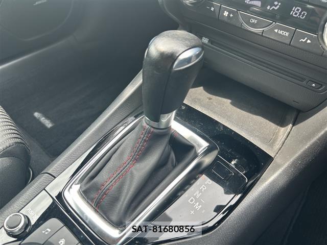 Mazda AXELA 2016 8678432-3
