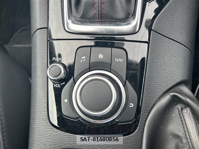 Mazda AXELA 2016 8678432-5