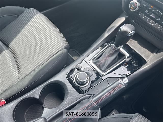 Mazda AXELA 2016 8678432-7