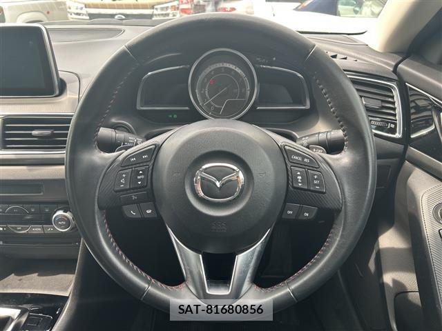 Mazda AXELA 2016 8678432-8