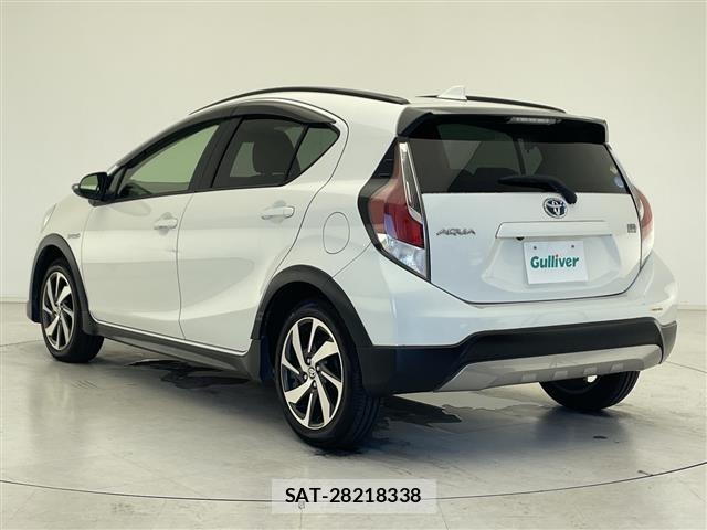 Toyota AQUA 2016 8762980-14