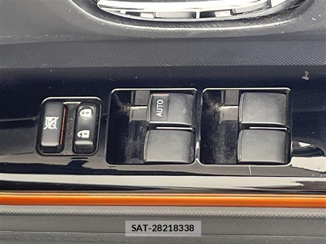Toyota AQUA 2016 8762980-6