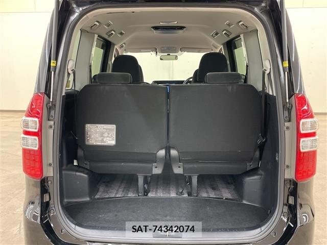 Toyota NOAH 2013 8764966-12