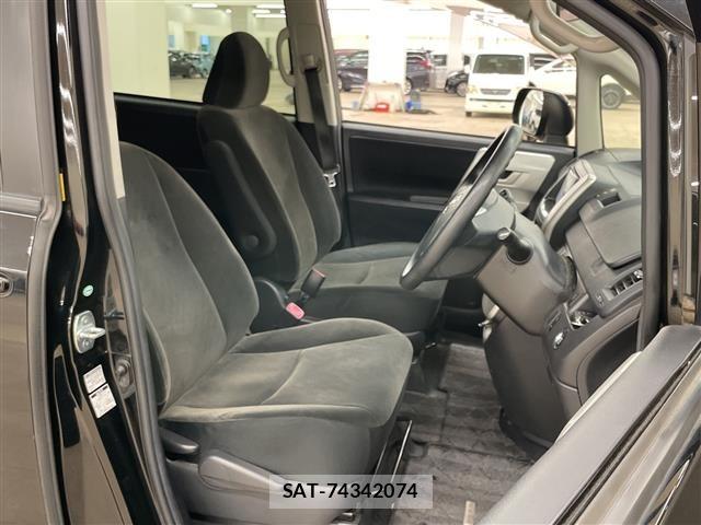 Toyota NOAH 2013 8764966-5
