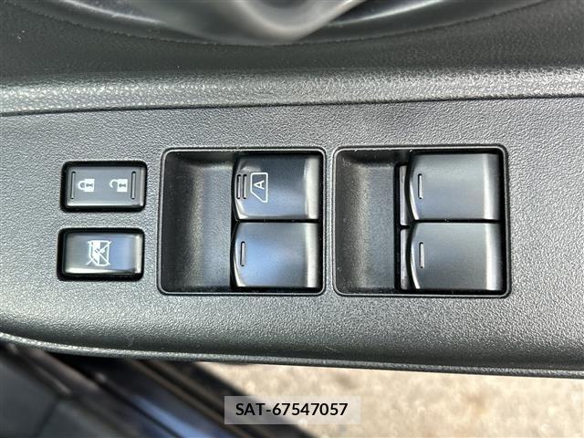 Nissan MARCH 2011 8665635-5