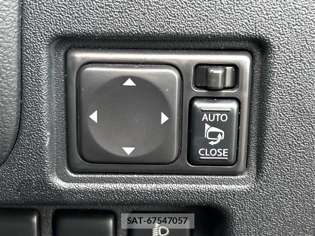 Nissan MARCH 2011 8665635-7