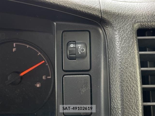 Toyota HIACE VAN 2017 8677215-2