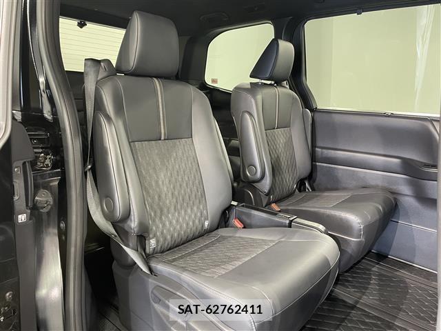 Toyota NOAH 2023 8764979-10