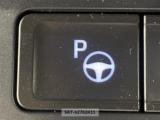 Toyota NOAH 2023 8764979-18
