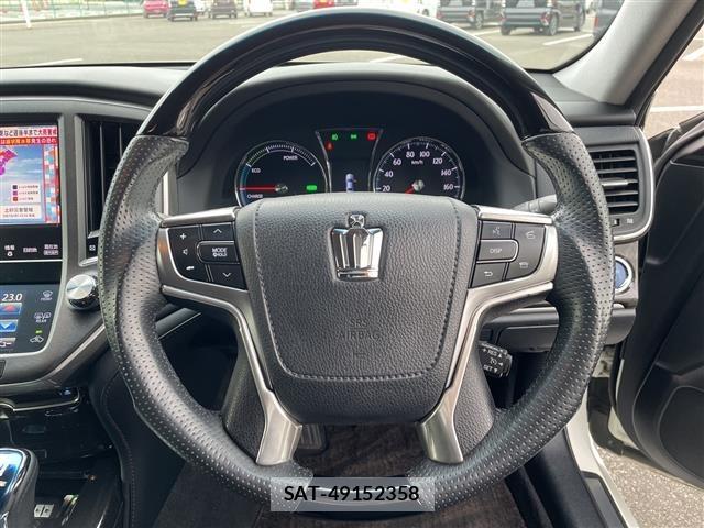 Toyota CROWN 2015 8769507-1