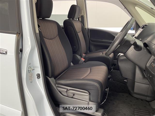 Nissan SERENA 2015 8672553-6