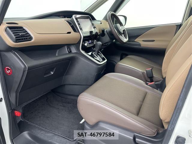 Nissan SERENA 2019 8672554-6