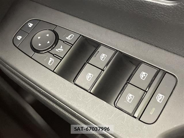Nissan SERENA 2023 8672583-4