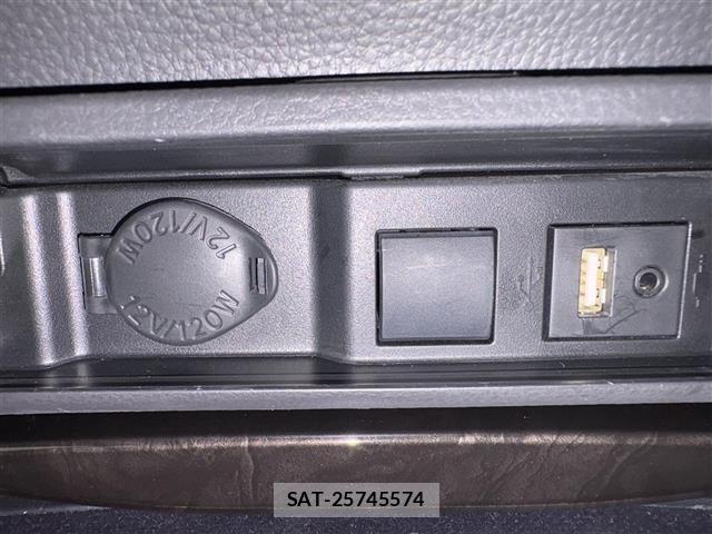 Toyota CROWN 2019 8769561-2