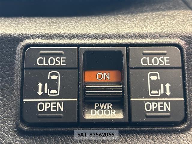 Toyota SIENTA 2021 8672131-9